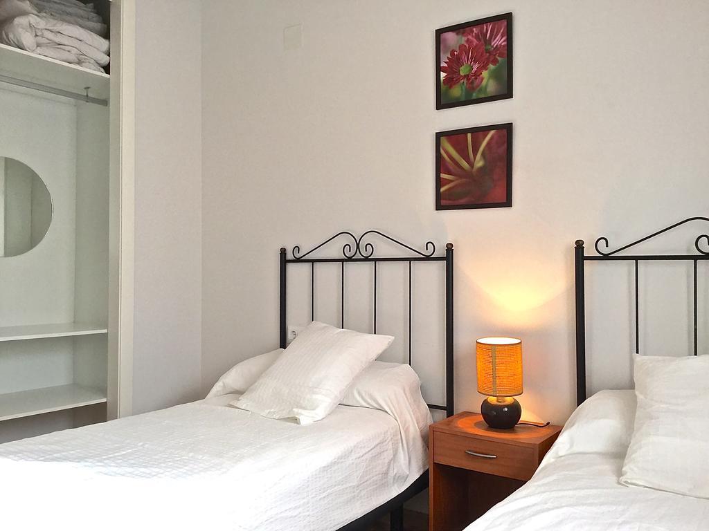 Velez Apartment Vélez de Benaudalla エクステリア 写真